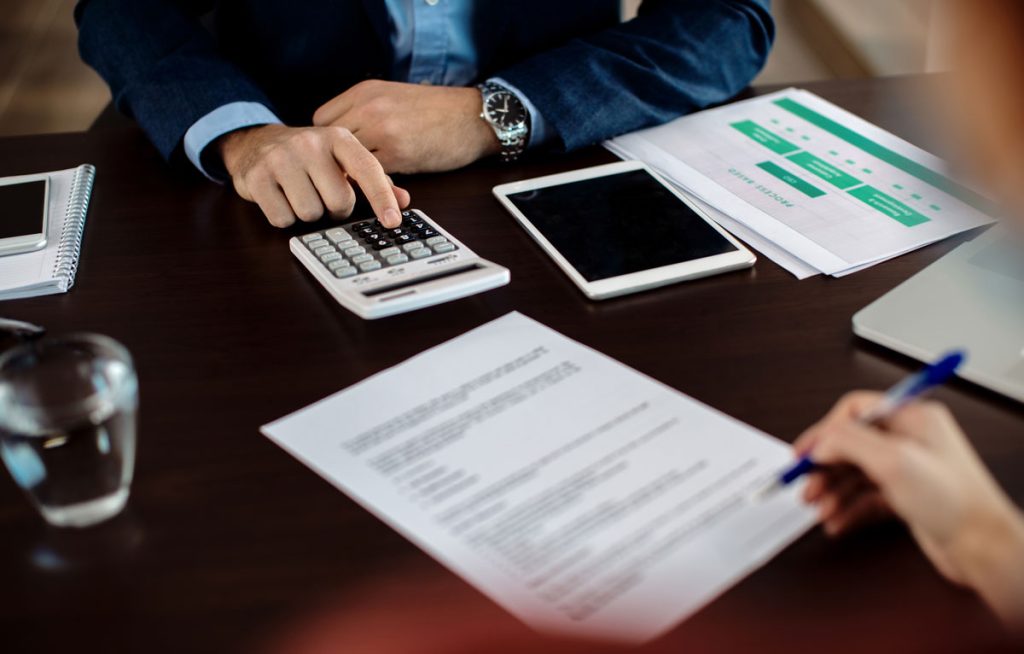 Licensed Moneylender vs Bank Loan in Singapore: Which Should You Borrow From?
